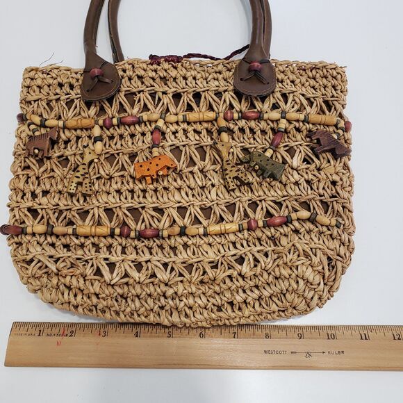 Cute Woven Woman's Satchel / Purse with Carved Animal Decor, Approx. 10 x 9 x 4 - Picture 4 of 7